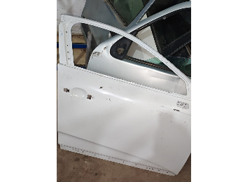 Clio 5 sağ ön kapı