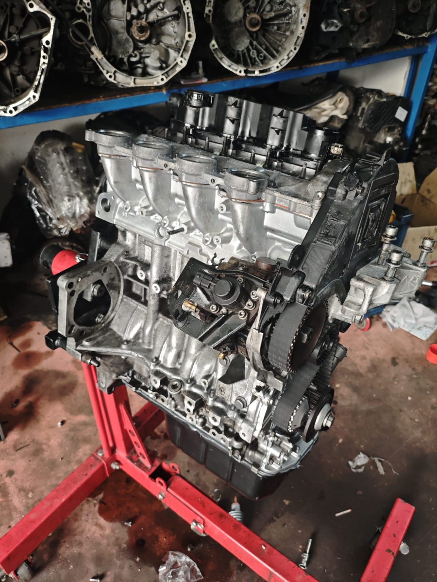 Volvo 1.6 HDI , TDCİ DV6 komple motor